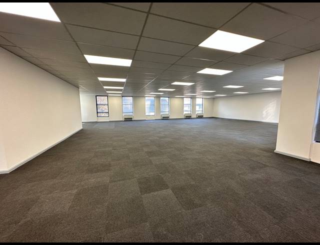 2,000M² OFFICE TO LET IN ROSEBANK